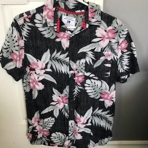 Button Up (Men’s M)